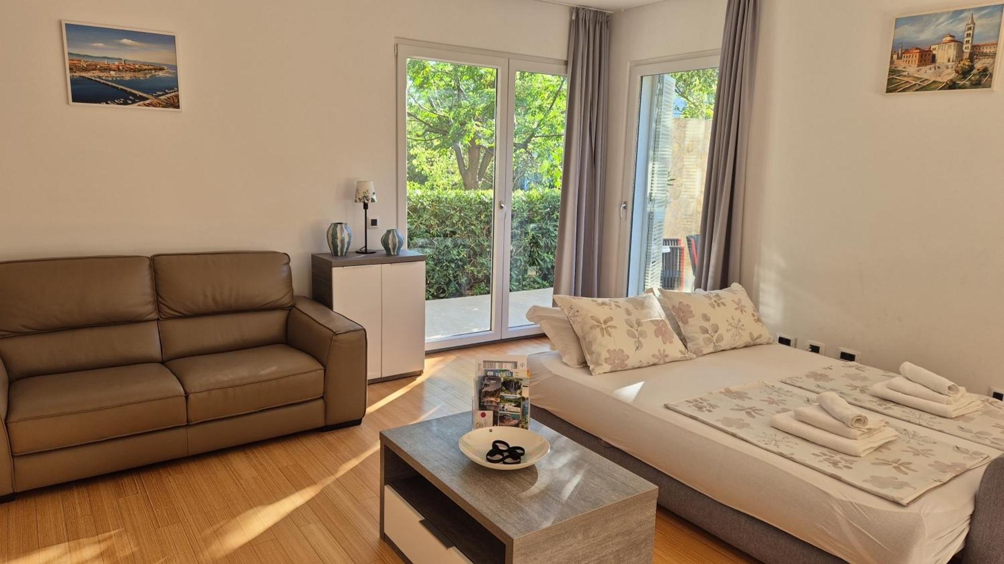 Luxury Two-Floor Apartment In Petrcane With Garden And Pool Exteriér fotografie