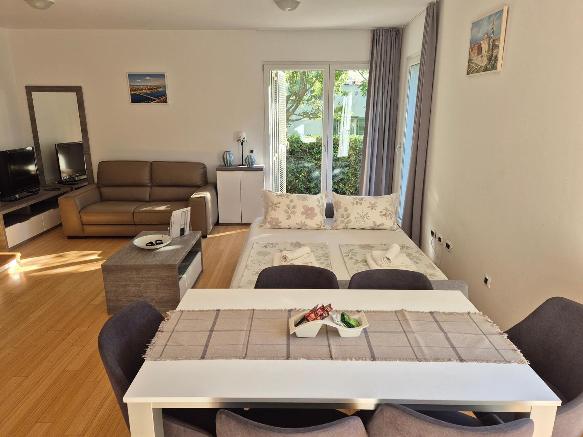 Luxury Two-Floor Apartment In Petrcane With Garden And Pool Exteriér fotografie